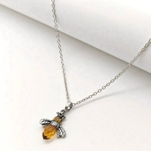 “Amber Abdomen Queen Bee” Faceted Tomenta Bumblebee Honeybee Victorian Necklace - Picture 15 of 16
